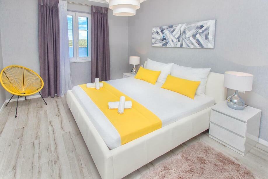 Mandalina Suite Σίμπενικ Εξωτερικό φωτογραφία